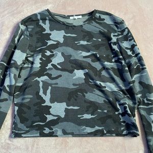 Camouflage crop top